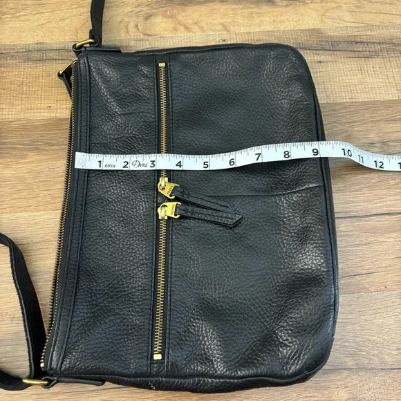 Fossil Elise Crossbody Bag Black Pebbled Leather Slim 3 Zipper Adjustable - Picture 12 of 13